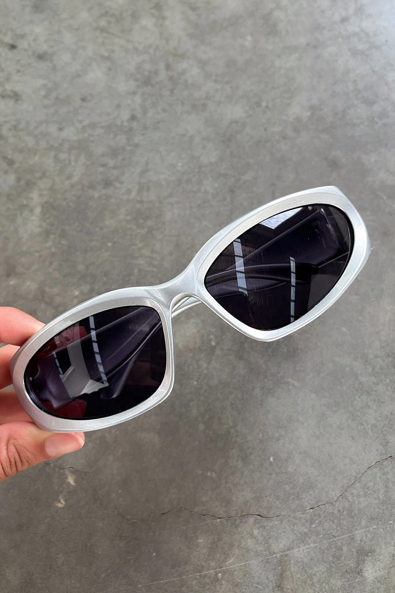 Capri Sunnies - Silver - Image 4