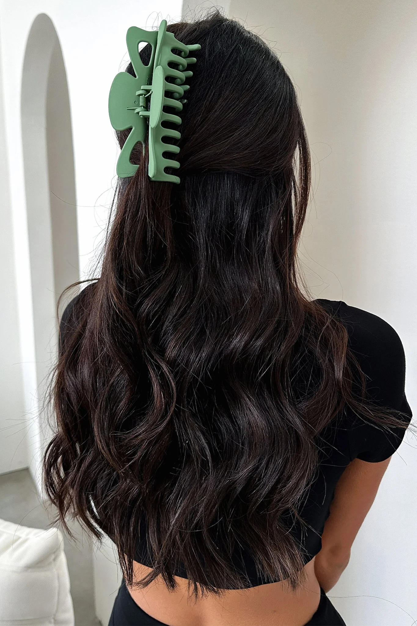 Eli Claw Clip - Green - Image 2