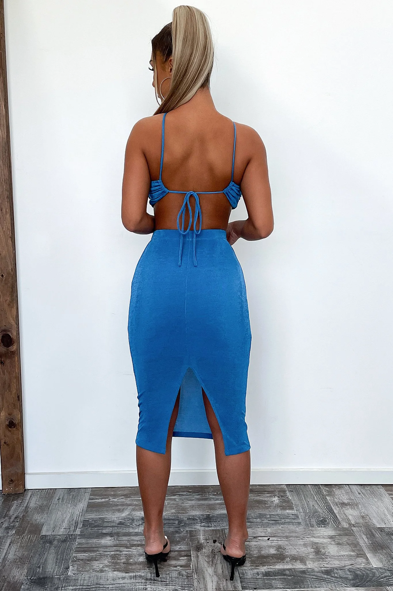 Fumes Crop - Blue - Image 5