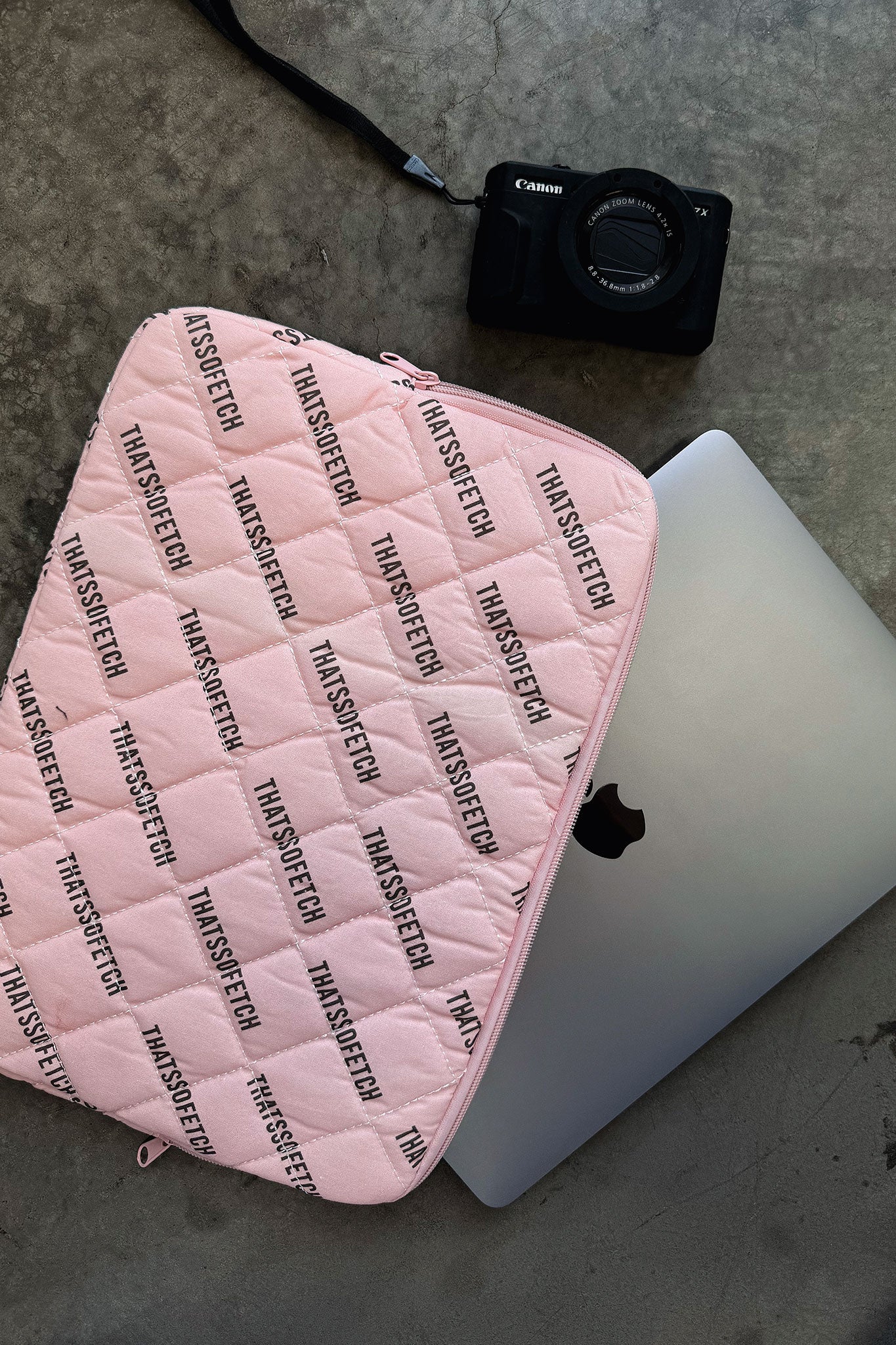 Going Places Laptop Case - Pink - Image 2