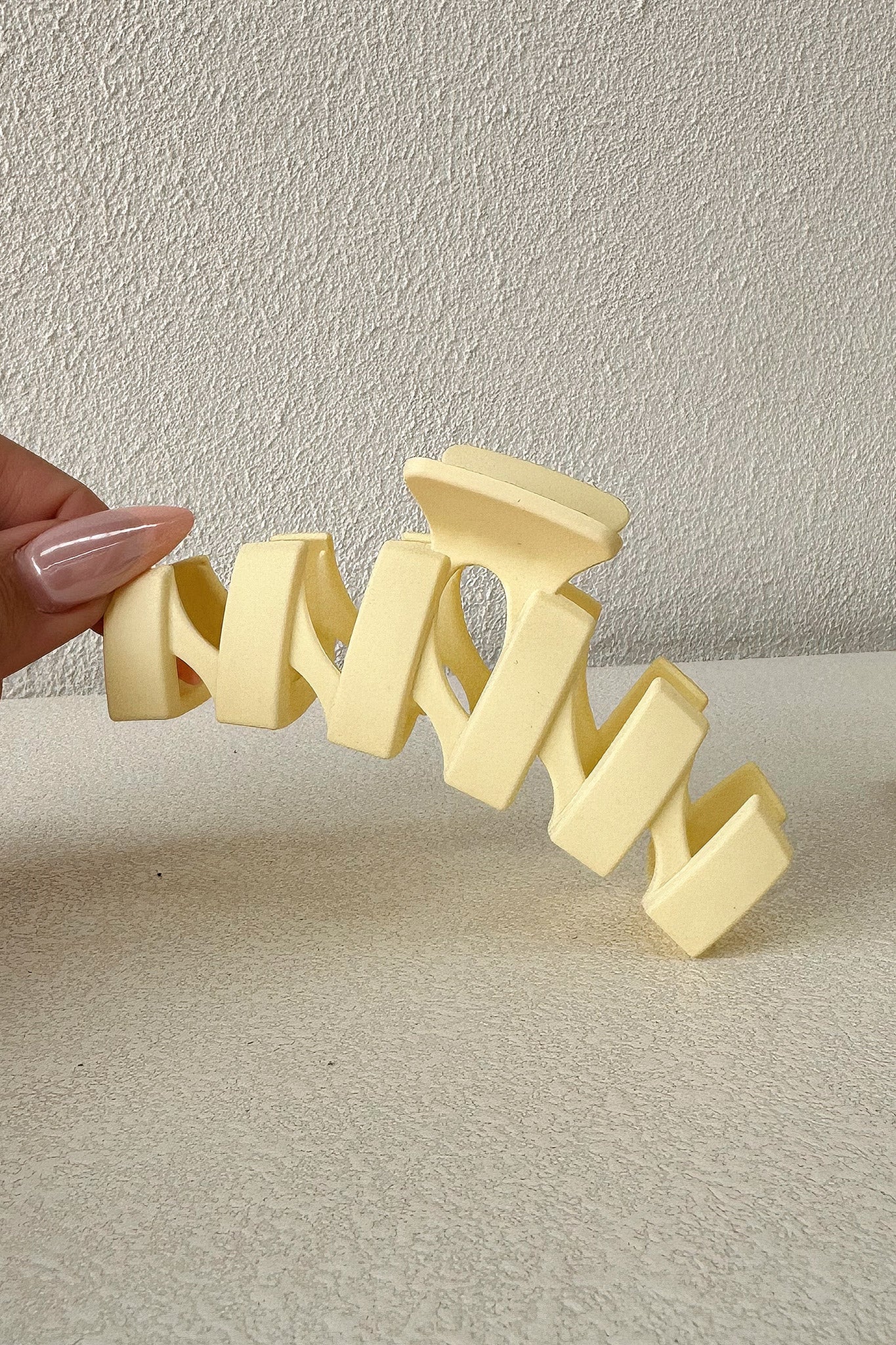 Issy Claw Clip - Yellow - Image 4