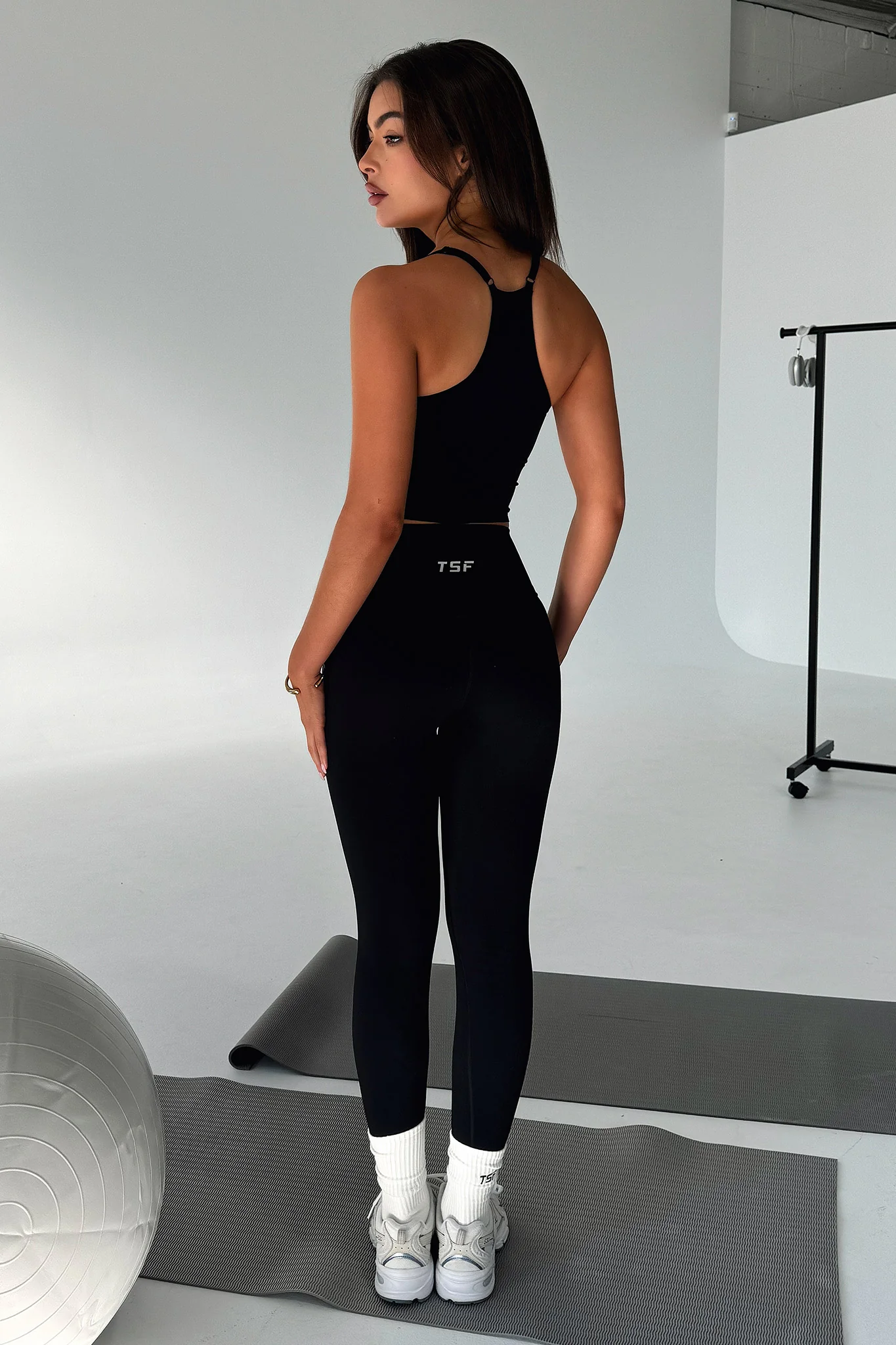 Lucian Singlet - Black - Image 6