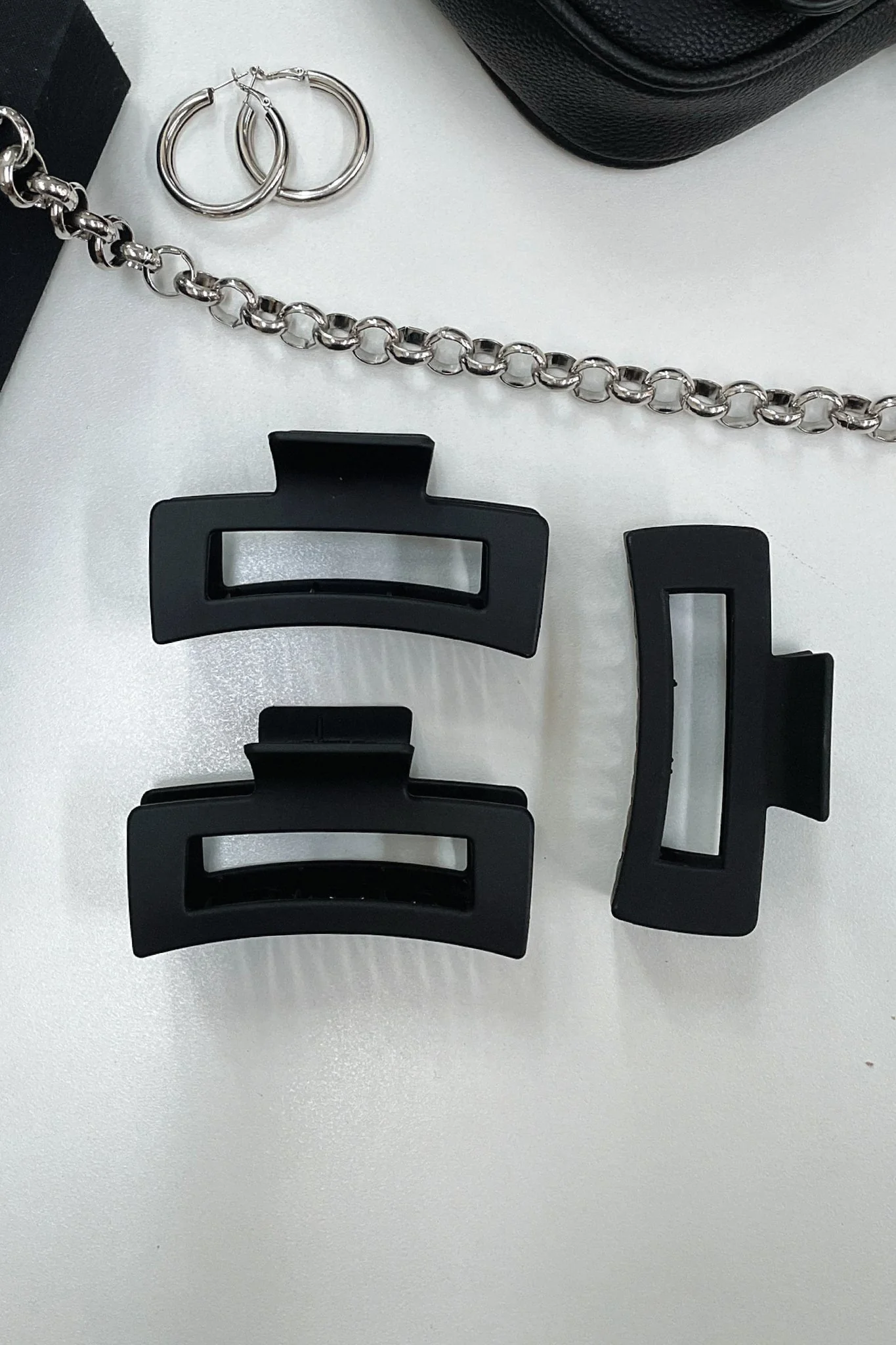 Mika Claw Clip - Black - Image 2