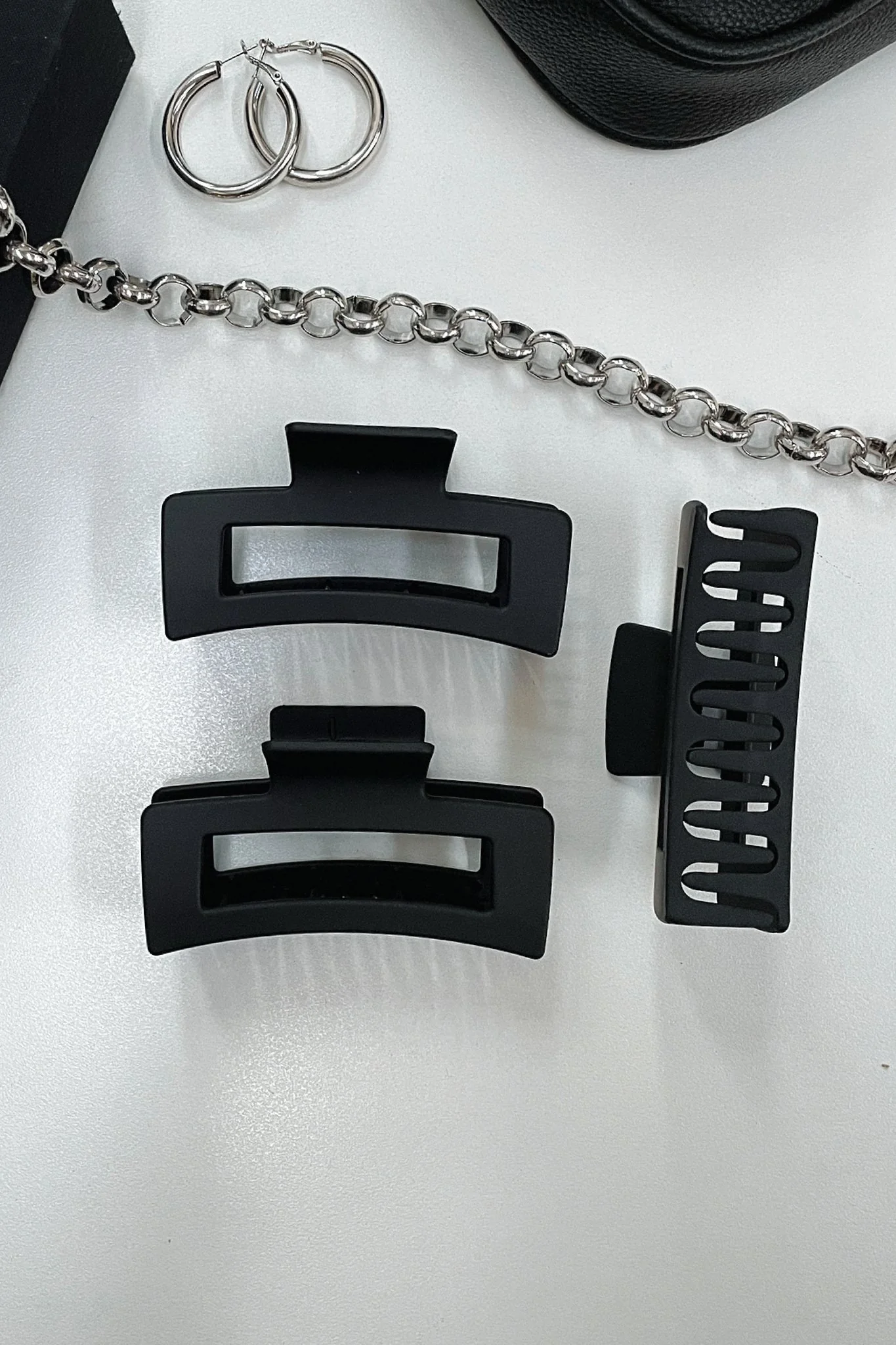 Mika Claw Clip - Black - Image 5