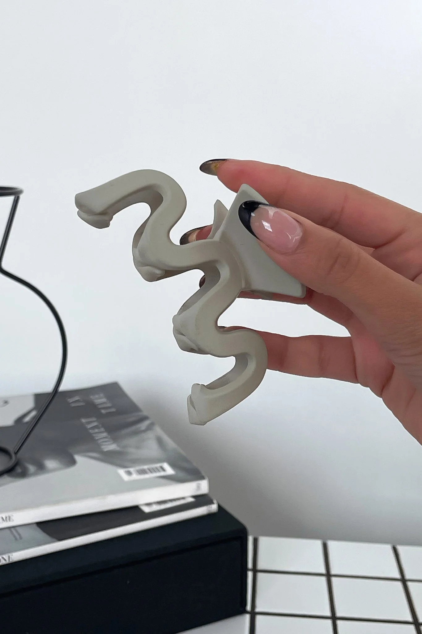 Rem Claw Clip - Grey - Image 2