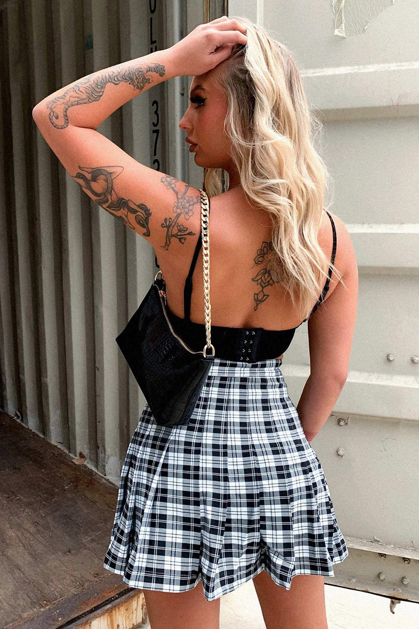 Tavina Crop - Black - Image 7